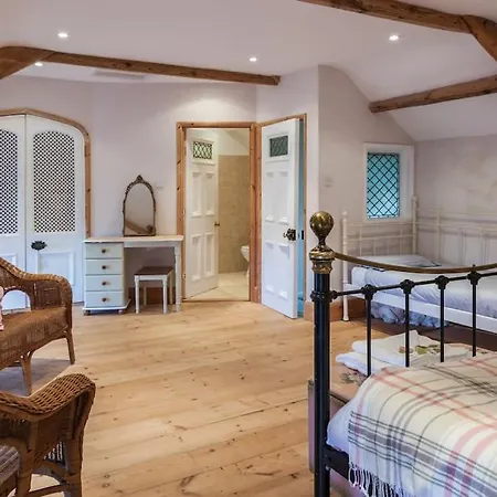 Number 29, A Grade Two Listed House In Tatil Evi *